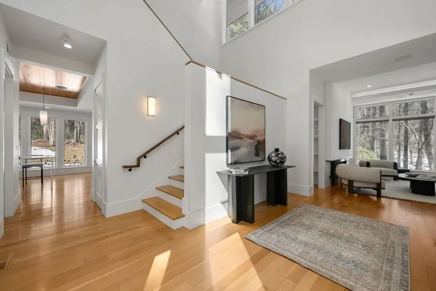 11 Winthrop Circle, Weston, MA 02493 - #2