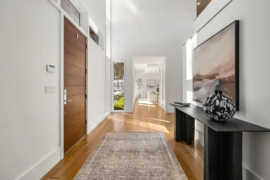 11 Winthrop Circle, Weston, MA 02493 - #3