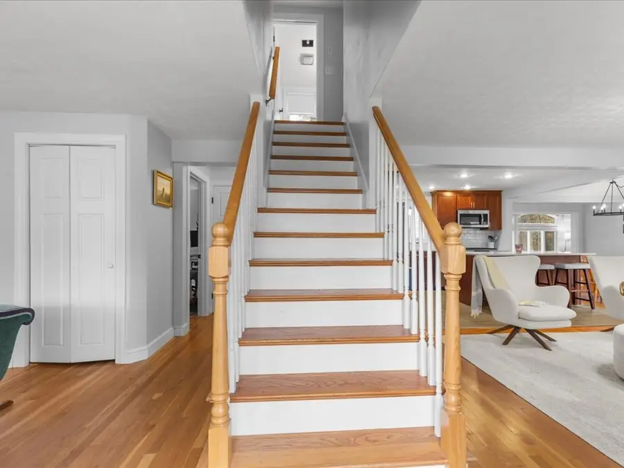 22 Villa Dr, Foxboro, MA 02035 - #2