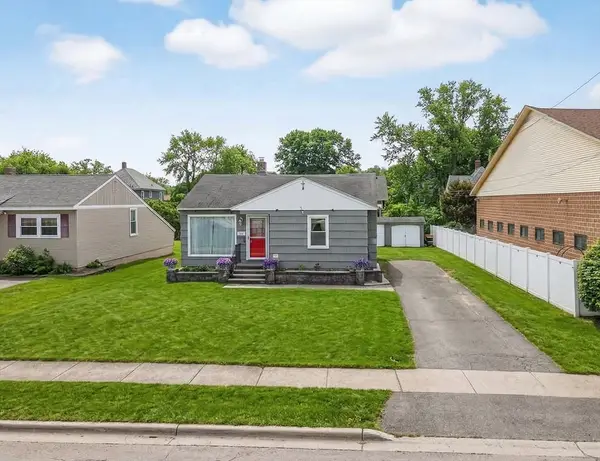 46 Kenwood St, Greenfield, MA 01301