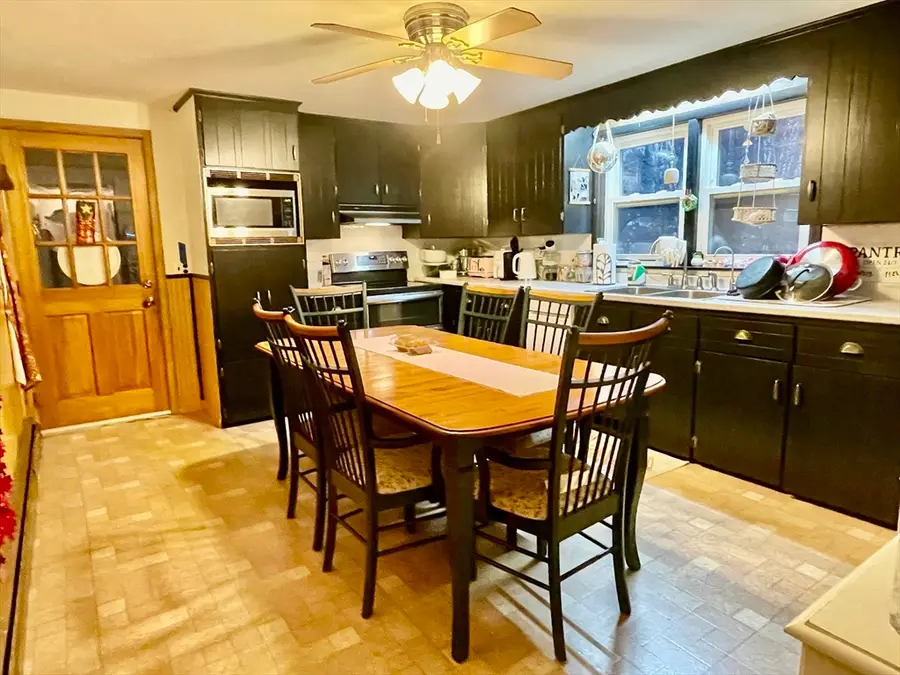 26 Valleyview Rd, Leominster, MA 01453 - #3