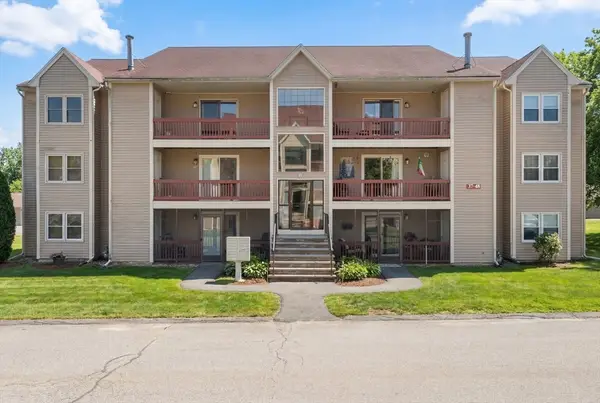 46 Randolph Dr #46, Tewksbury, MA 01876