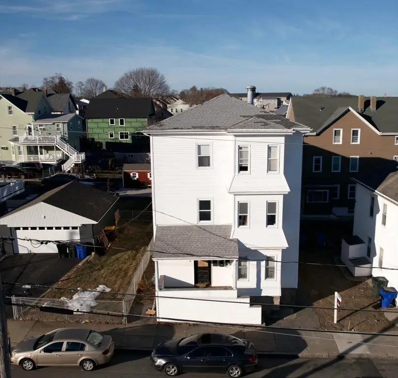 582 Cambridge St, Fall River, MA 02721 - #1