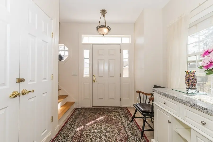 12 Cedar Dr, Webster, MA 01570 - #3