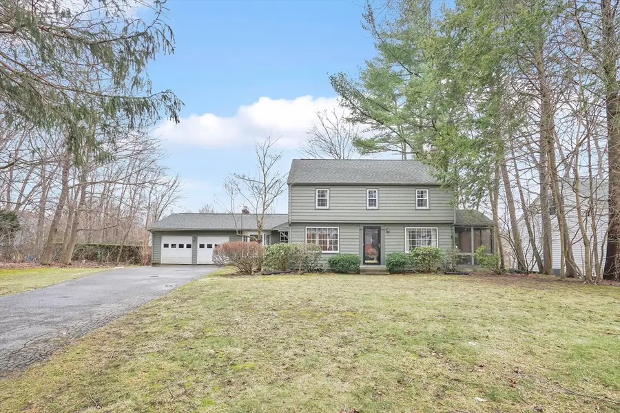 141 Longfellow Dr, Longmeadow, MA 01106 - #2