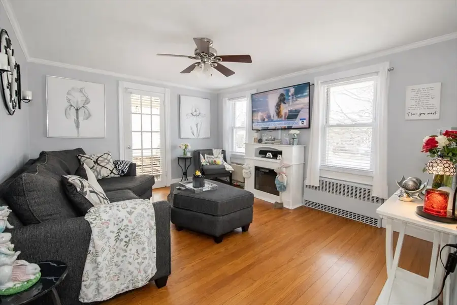 75 Gillette Cir, Springfield, MA 01118 - #3