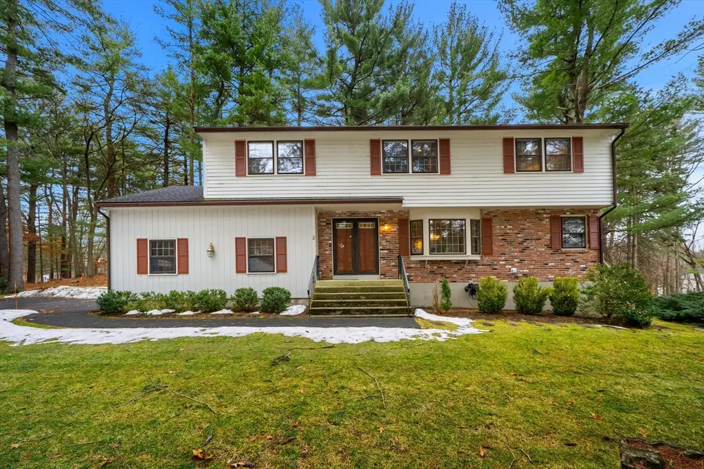2 Garfield Ln W, Andover, MA 01810 - #1