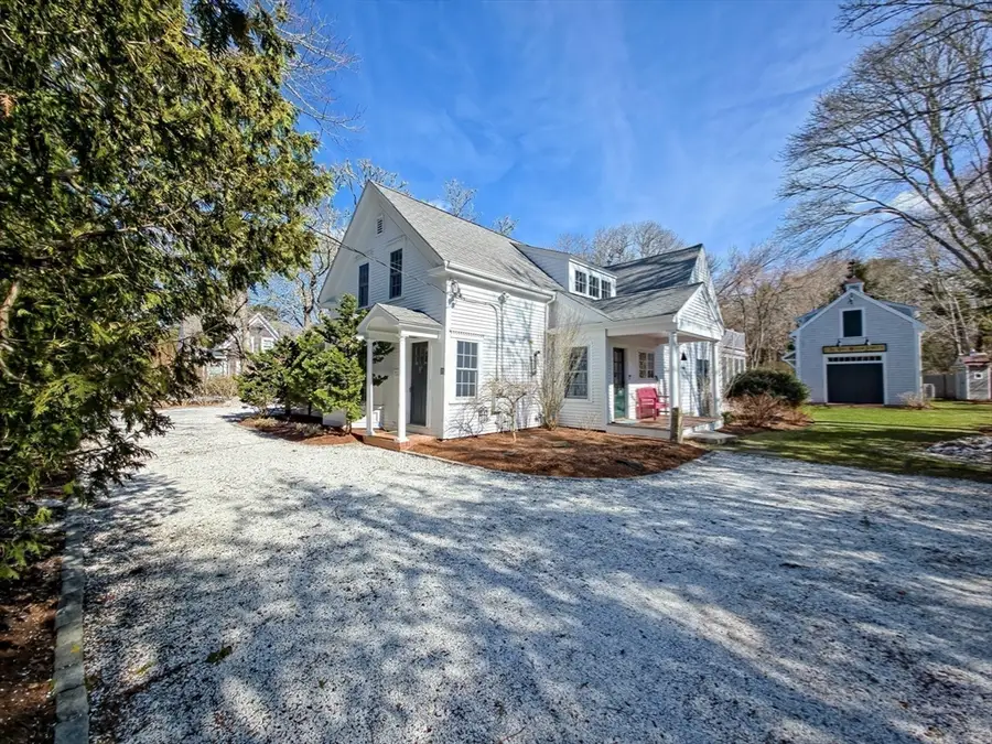 552 Main St, Cotuit, MA 02635 - #2