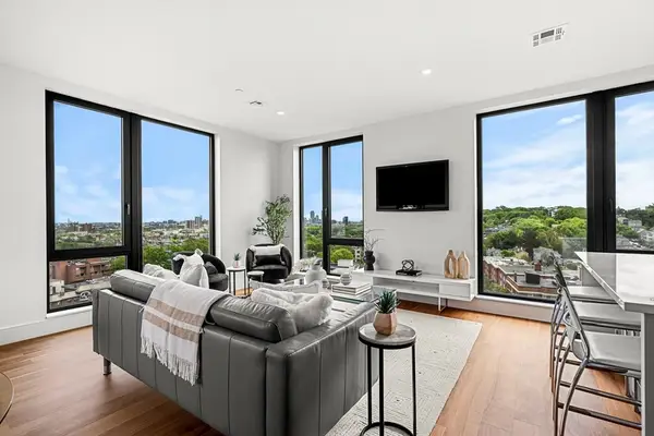 1515 Commonwealth Ave #311, Boston, MA 02135