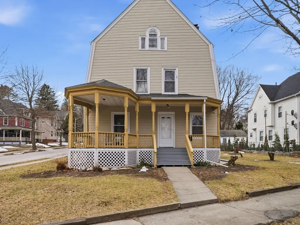 9 Englewood Ave, Worcester, MA 01603 - #1