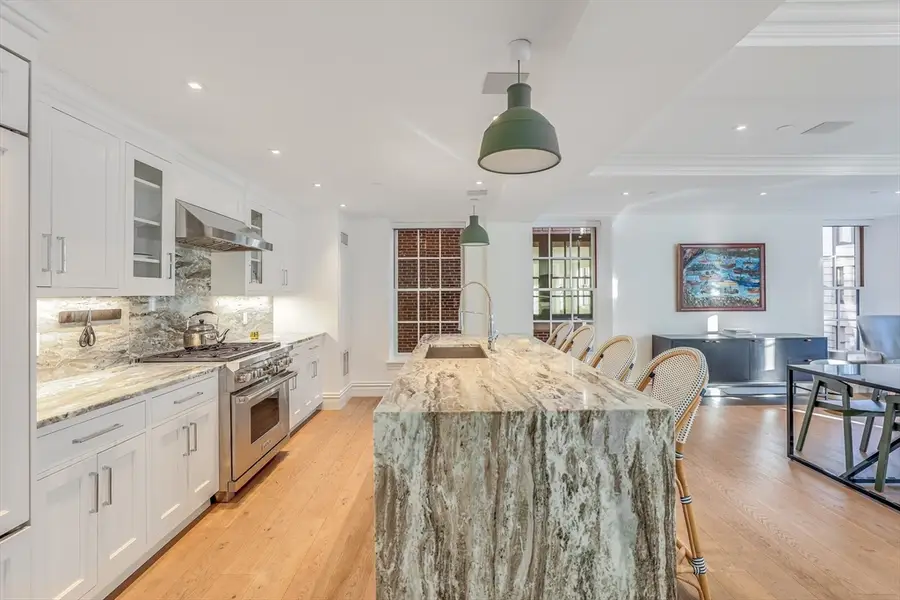 32 Derne St #2C, Boston, MA 02114 - #3