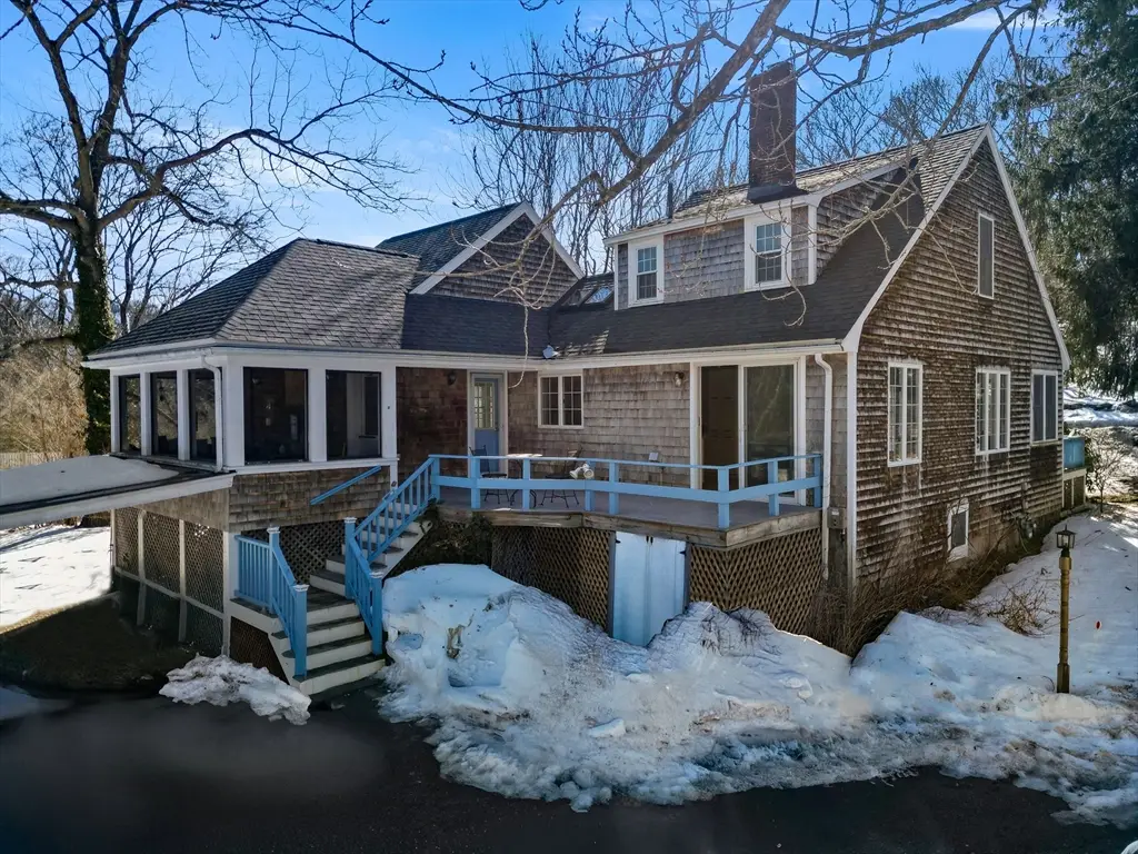 136 Leonard Street, Gloucester, MA 01930 - #1