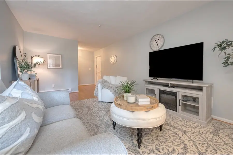 32 Rainbow Pond Dr #B1, Walpole, MA 02081 - #3