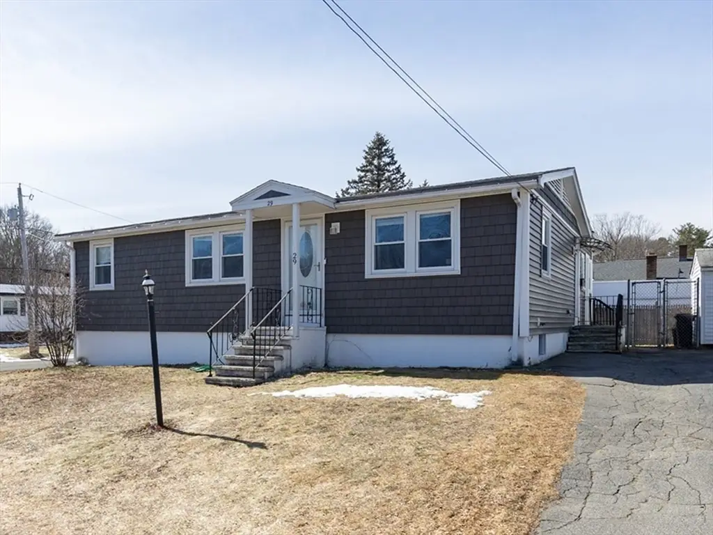 29 Westchester Dr, Lawrence, MA 01843 - #1