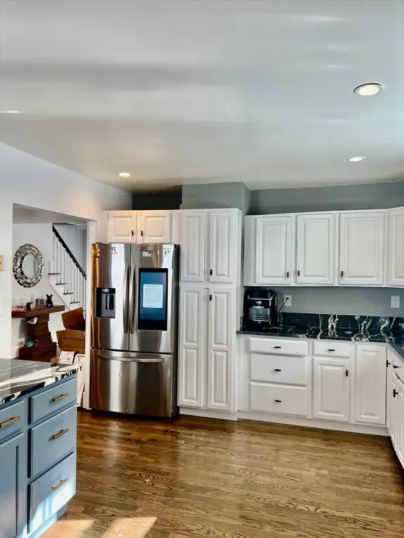 83 Village St, Millis, MA 02054 - #3