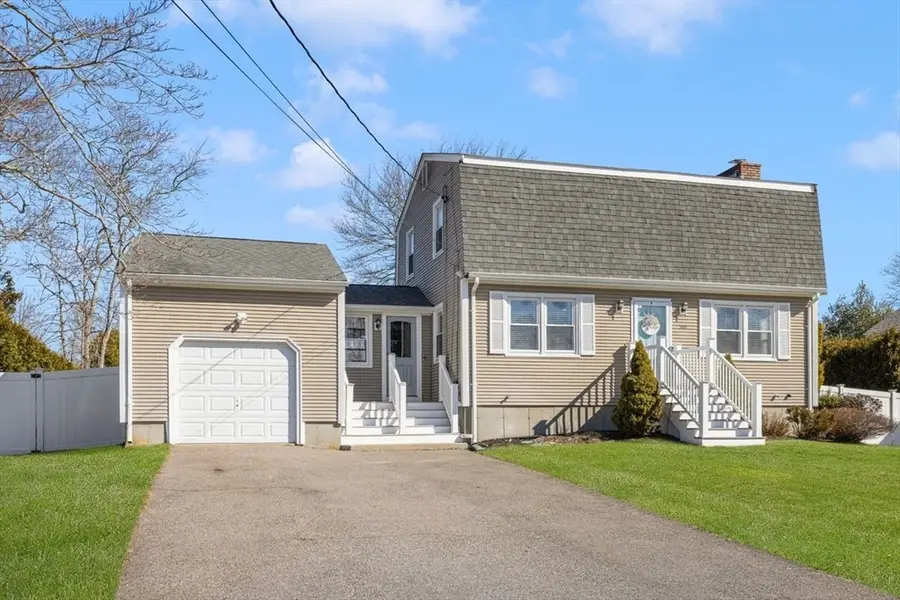 100 Evergreen Dr, Swansea, MA 02777 - #3