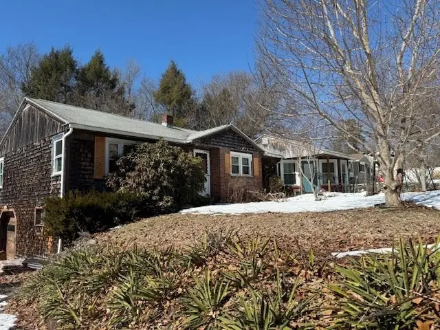 30 Geraldine St, Palmer, MA 01069 - #2