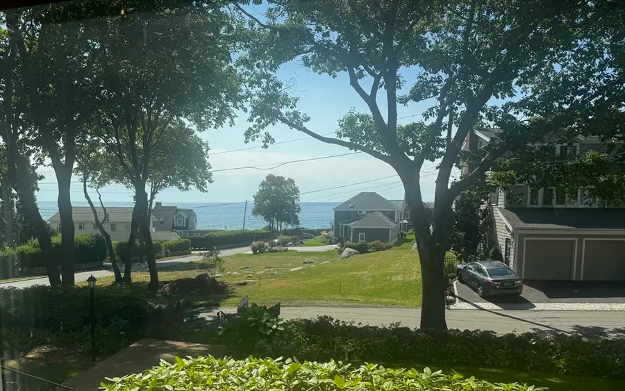 24 Flume Rd., Gloucester, MA 01930 - #3