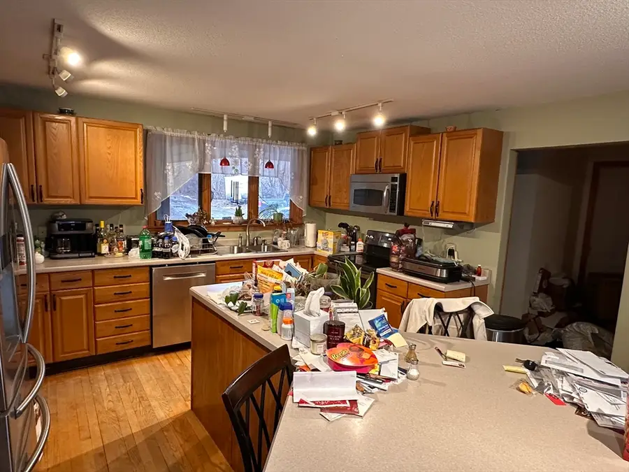 1591 Southbridge Rd, Warren, MA 01585 - #2