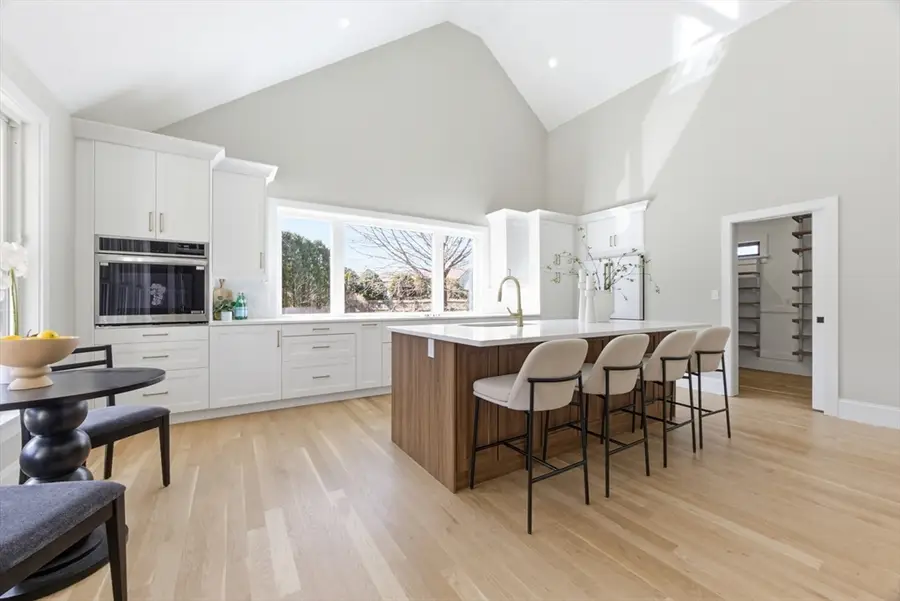 723 Wilbur Ave, Swansea, MA 02777 - #3