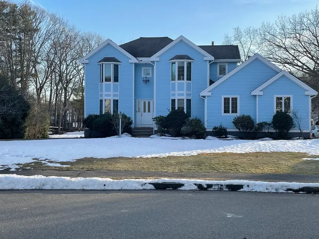 12 Heritage Ln, Saugus, MA 01906 - #1