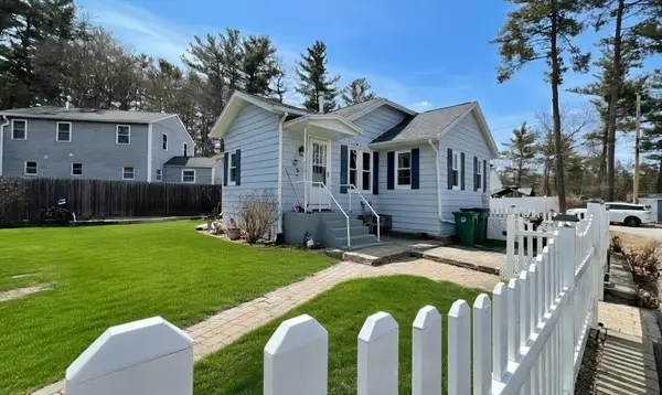 13 Berkley St, Fitchburg, MA 01420