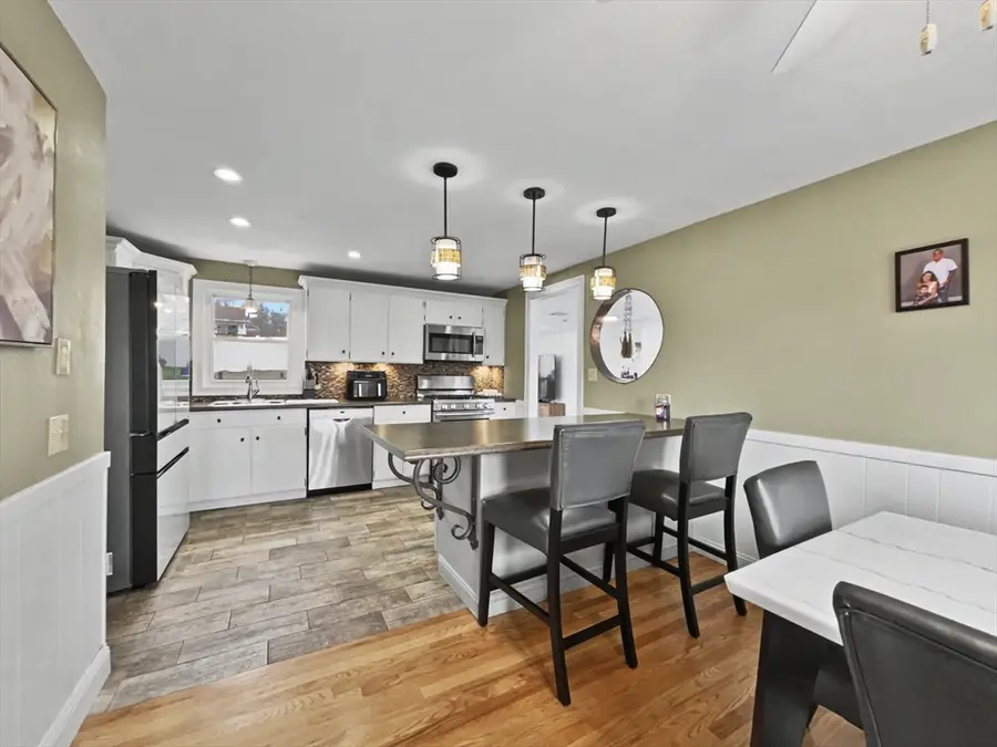 23 Rachael St, Springfield, MA 01129 - #3