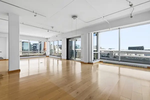 25 Channel Center #1102, Boston, MA 02210