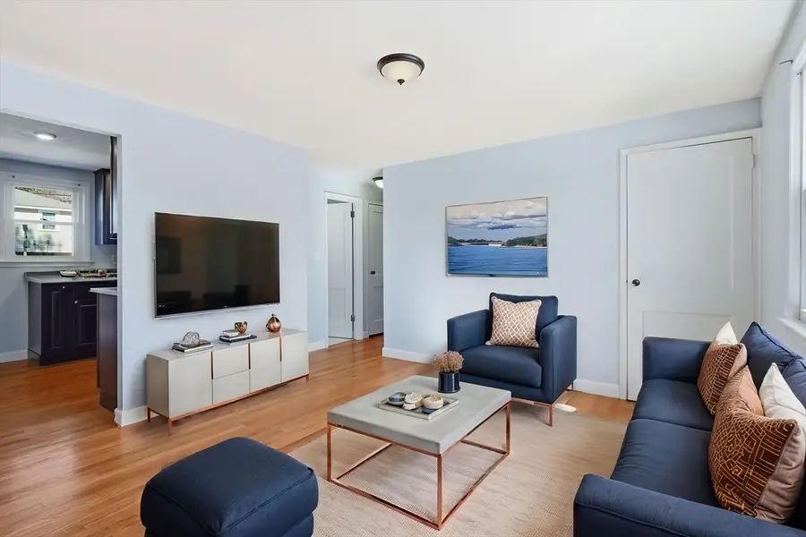 18-20 Genetti Cir, Bedford, MA 01730 - #2