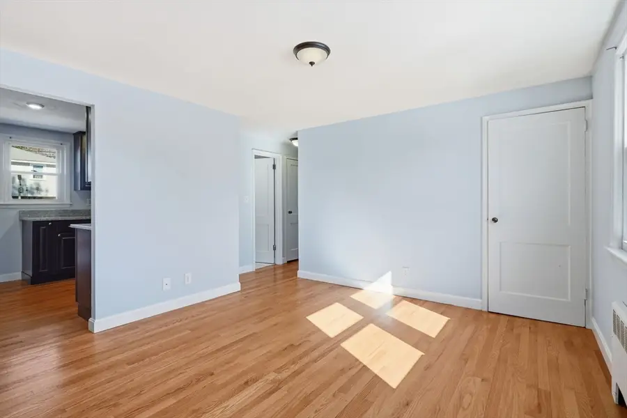 18-20 Genetti Cir, Bedford, MA 01730 - #3