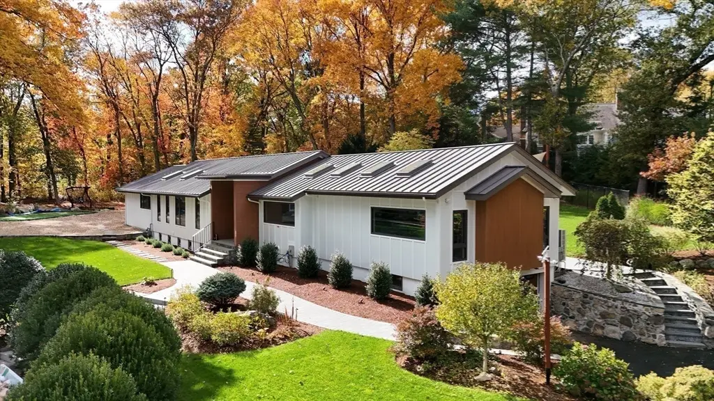 105 Summer, Weston, MA 02493 - #1