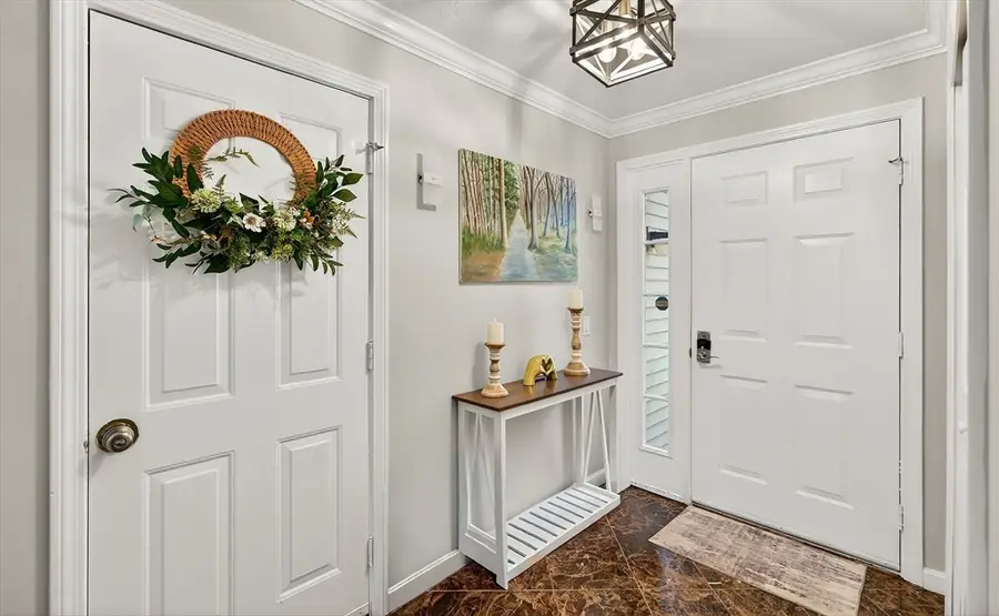 110 Ridgefield Cir #C, Clinton, MA 01510 - #3