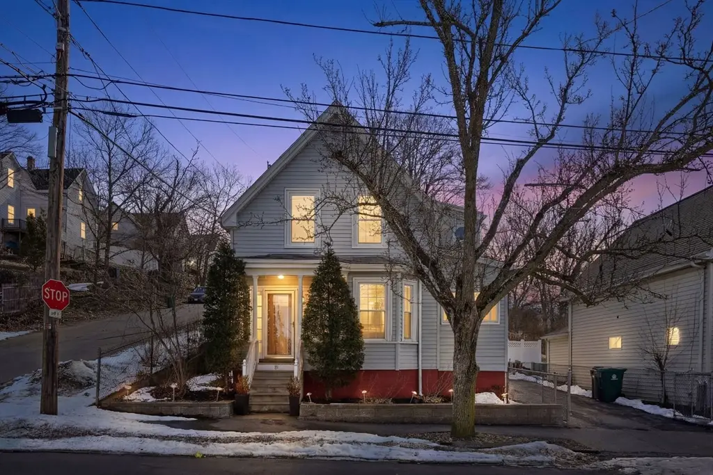 81 Glenwood St, Lynn, MA 01902 - #1