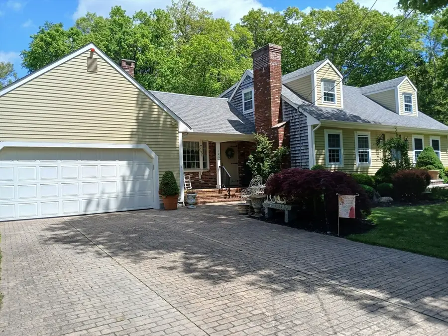 100 D Dr, Westport, MA 02790 - #2
