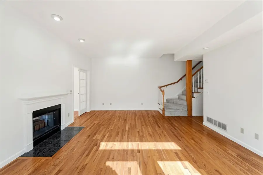 11 Maple Ridge Dr #11, Burlington, MA 01803 - #3