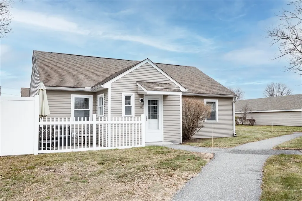 76 Kelley Rd #76, Chicopee, MA 01022 - #1
