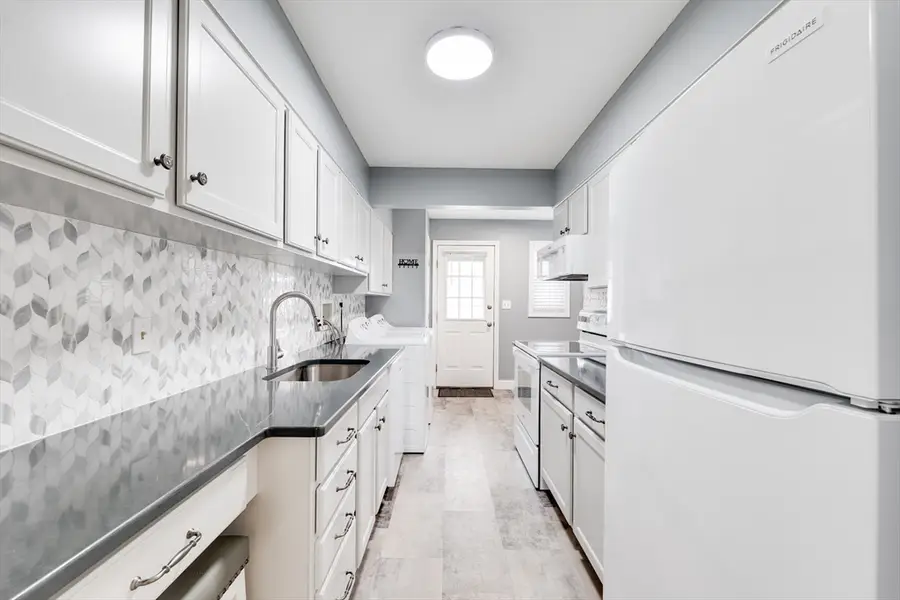 76 Kelley Rd #76, Chicopee, MA 01022 - #2