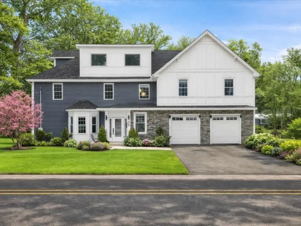880 Summer St, Lynnfield, MA 01940 - #1