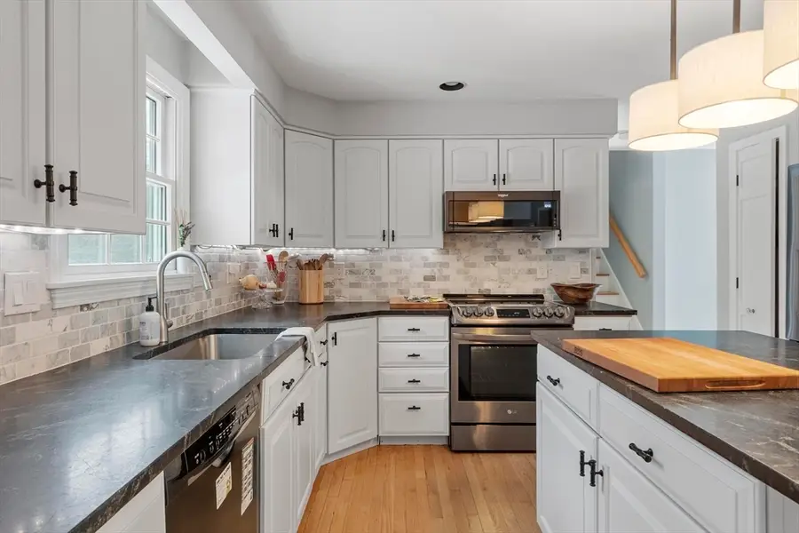 99 Flagler Dr, Holden, MA 01520 - #3