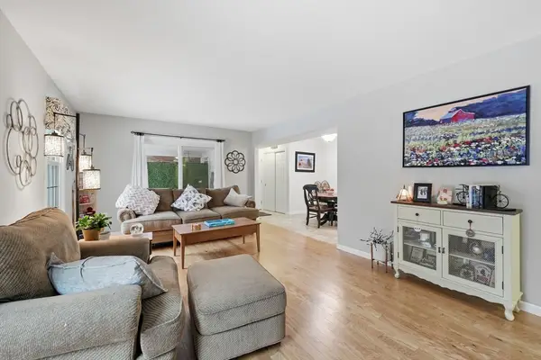 20 Jamestown Drive #B, Springfield, MA 01108