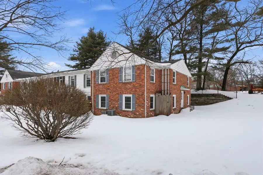 20 Jamestown Drive #B, Springfield, MA 01108 - #2