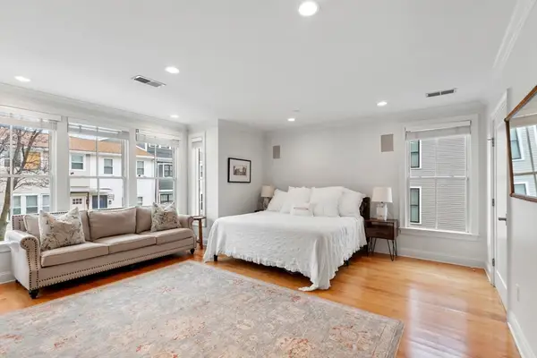 881 E 2nd #7, Boston, MA 02127