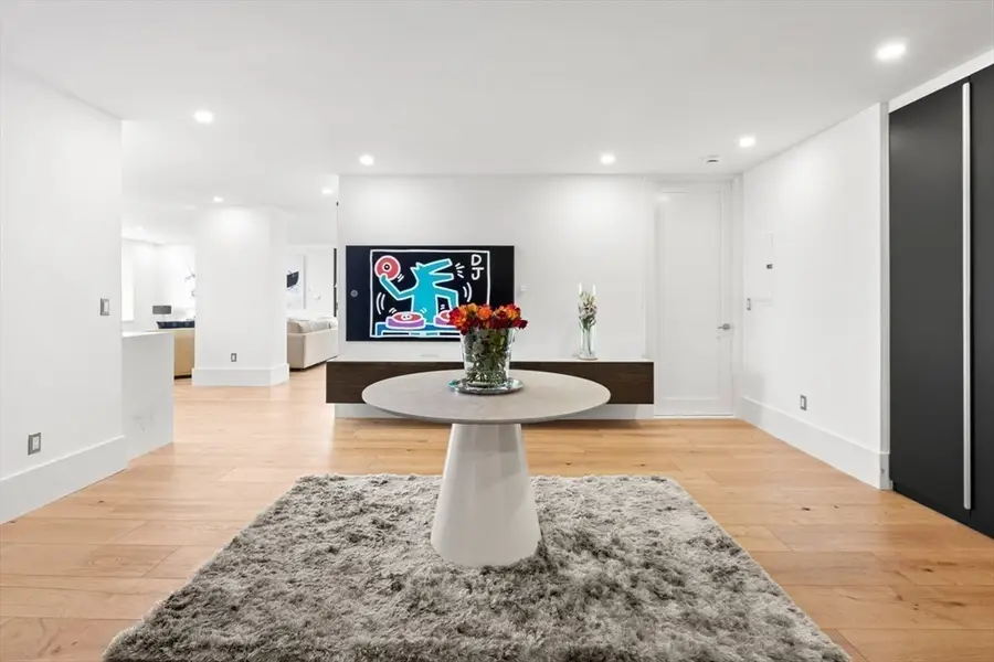 85 East India Row #PHAB, Boston, MA 02110 - #2