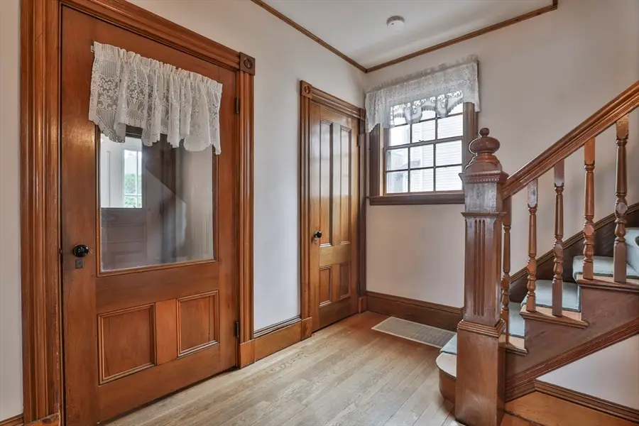 24 Austin St, Milton, MA 02186 - #3