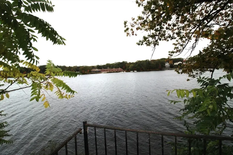 340 Lake Avenue N, Worcester, MA 01605 - #3