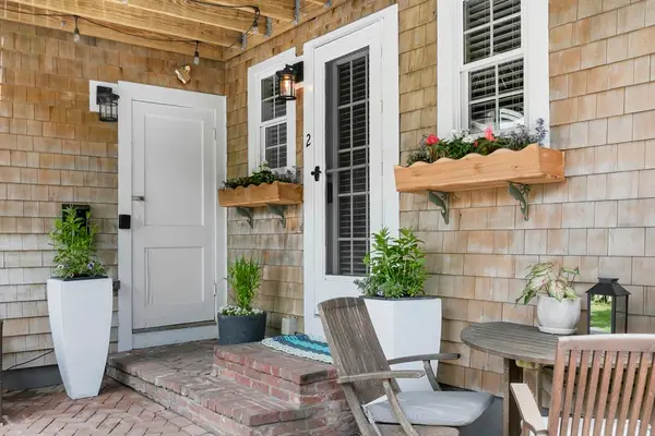 442 Commercial St #2, Provincetown, MA 02657