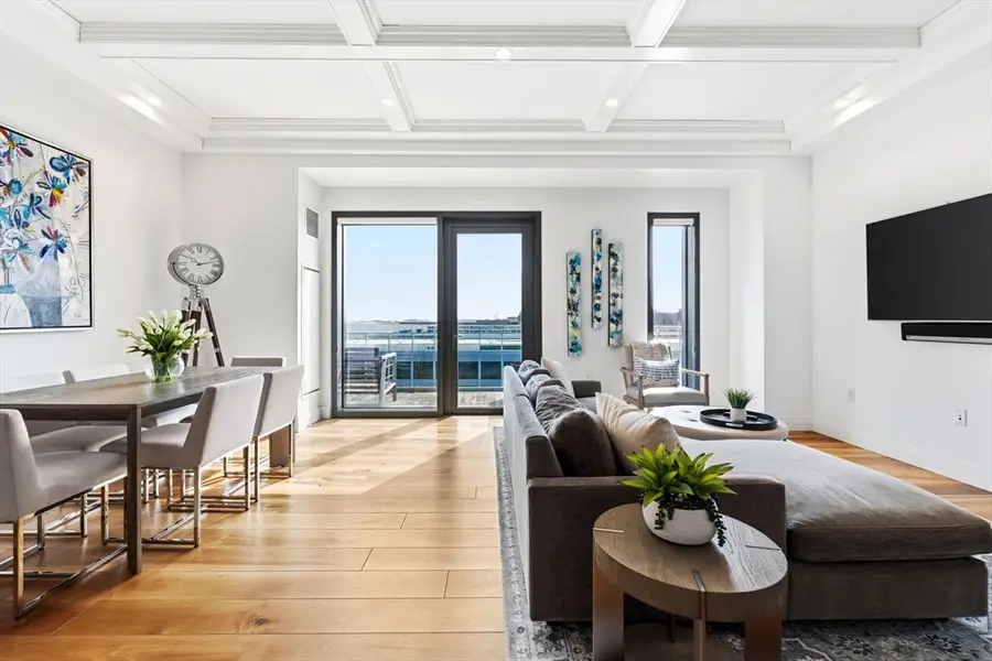 300 Pier 4 Blvd #8E, Boston, MA 02210 - #3