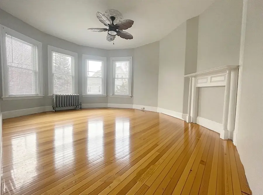 20 Crescent St #2, Cambridge, MA 02138 - #2