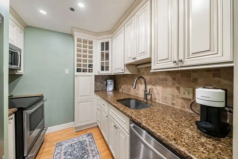 100 Fulton Street #3C, Boston, MA 02109 - #2