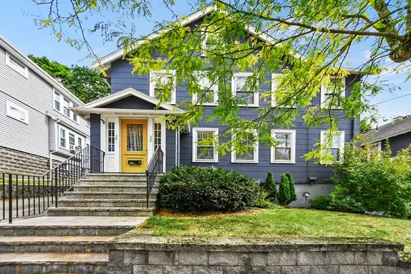 34 Bradford Rd #34, Watertown, MA 02472